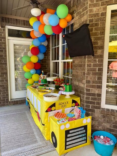 Cocomelon Party Set Up Ideas, Two Year Old Cocomelon Birthday, Cocomelon Party Decorations Diy, Cocomelon Two Birthday, Cocomelon Second Birthday Ideas, Cocomelon Boy Birthday Party, Cocomelon Party Ideas 2nd Birthday, Cocomelon Second Birthday, Cocomelon Party Ideas For Boy 1st