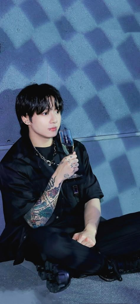 Jack In The Box 🃏 Listening Party 🎉 🍾 🥂 Jungkook Listening Party, Jungkook Jack In The Box Party, Jungkook Party, Aesthetic Jungkook Wallpaper, Bts Bg, Listening Party, Bts Show, Party Icon, Jeongguk Jeon