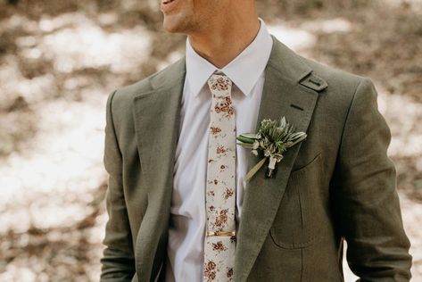 Linen Suit Men, Green Suit Men, Men Wedding Suit, Linen Suits For Men, Green Wedding Suit, Olive Green Weddings, Wedding Tux, Mens Wedding Suits, Suit Groom