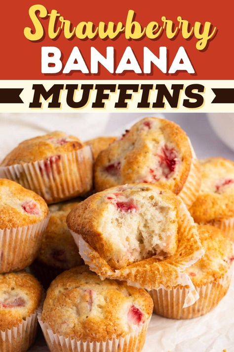 Banana Strawberry Muffins, Sour Cream Banana Muffins, Muffins Easy Recipe, Mini Muffin Tin Recipes, Strawberry Banana Muffins, Paleo Banana Muffins, Banana Zucchini Muffins, Banana Walnut Muffins, Banana Muffins Easy