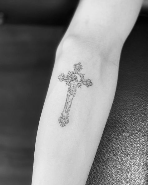 Crucifix Tattoo For Women, Small Crucifix Tattoo, Orthodox Christian Tattoo, Monstrance Tattoo, Eucharist Tattoo, Virgen Mary Tattoo For Women, Orthodox Tattoos, Trill Tattoos, Mary Tattoos Catholic