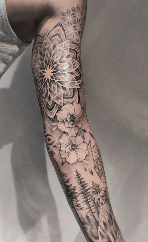 #amazingtattoo #tattooart #tattoo #tattooideas Mandala Arm, Geometrical Tattoo, Yantra Tattoo, Amor Tattoo, Unique Half Sleeve Tattoos, Spiritual Tattoo, Tattoos 2024, Mandala Tattoos, Ink Therapy