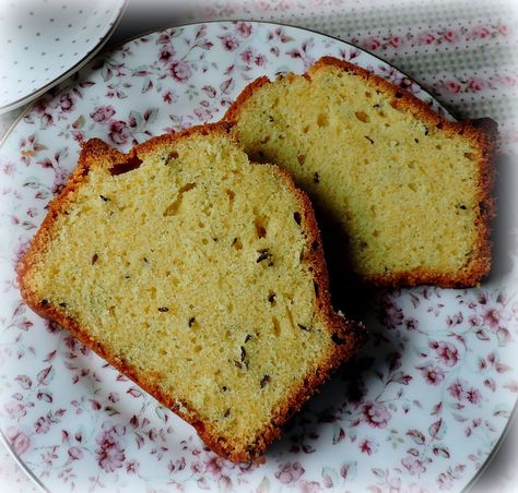 Traditional Seed Cake Mary Berry Recipes Baking, Seed Cake Recipe, British Cake, Mary Berry Recipe, Kitchen Traditional, Uk Recipes, Seed Cake, The English Kitchen, English Kitchen