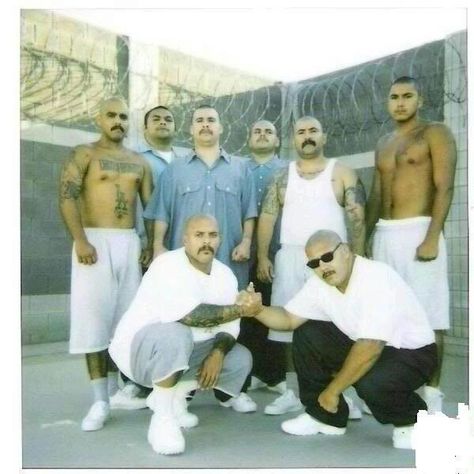 Mexican Mafia Prison Gang Mafia Today, 18th Street Gang, Chicano Rap, Chica Chola, Gang Tattoos, Chicano Love, Chola Style, Gang Culture, Estilo Cholo