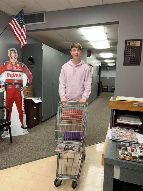 No Backpack Day Ideas, Anything But Backpack Day, No Backpack Day, Anything But A Backpack Day, Anything But A Backpack, Spirit Day Ideas, Decades Day, School Spirit Week, Spirit Week Outfits