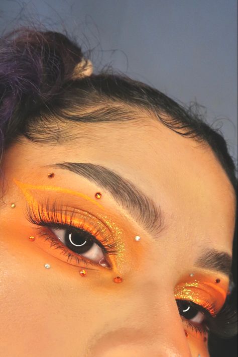 Orange Rhinestone Makeup, Neon Orange Makeup Looks, Orange Rave Makeup, Sunrise Makeup Looks, Orange Festival Makeup, Orange Fairy Makeup, Orange Make Up, Sun Makeup Looks, Halloween Makeup Orange