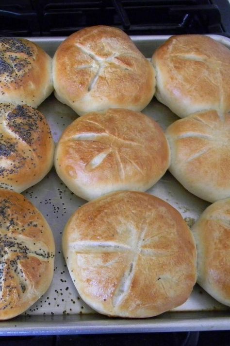 Easy Kaiser Rolls Bread Machine Kaiser Rolls, Soft Kaiser Buns Recipe, Homemade Kaiser Rolls, Kaiser Buns Recipe, No Butter Recipes, Active Dry Yeast Recipes, Dry Yeast Recipes, Kaiser Rolls Recipe, Bread Starters