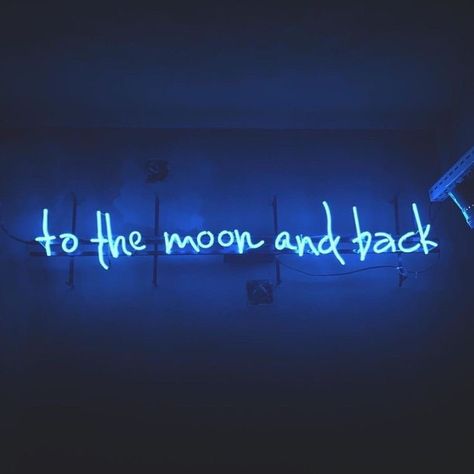 Qմεεη ☥ on Instagram: “Eye love you to the moon and back if no one else does. Eye send my love and light to each and everyone of you who needs healing 🧿💙 • • •…” Blue Aesthetic Grunge, Photo Bleu, Blue Neon Lights, Blue Aesthetic Dark, Wall Aesthetic, Blue Quotes, Neon Quotes, Everything Is Blue, Baby Blue Aesthetic