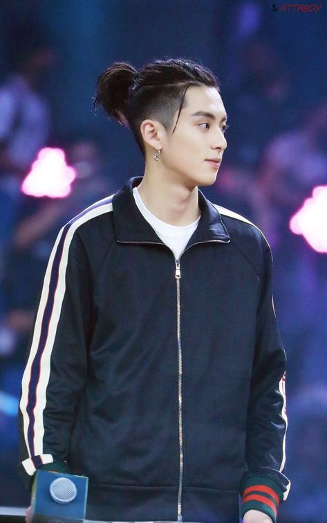 DD Men's Undercut Hairstyle, Dylan Wang Hairstyle, Man Hair Styles, Men's Undercut, Undercut Hairstyle, Long Hair Style, Korean Men Hairstyle, Man Bun Hairstyles, Undercut Long Hair