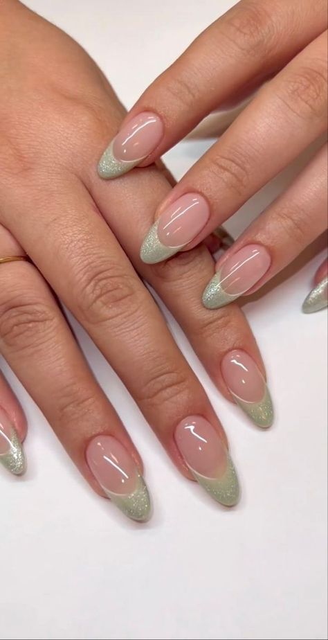 Winter Formal Acrylic Nails, Pearl Green Nails, Green Wedding Nails For Bride, Nails That Go With Green Dress, Nails With Green Dress, Green Pearl Nails, Nails For Green Dress, Pistachio Nails, Mint Green Nail Ideas