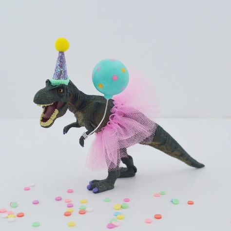 Animal Cake Toppers, Party Animal Cake, Dinosaur Cake Topper, Holding Balloons, Dinosaur Cake Toppers, Tutu Party, Dinosaur Cake, Animal Cake, T Rex Dinosaur