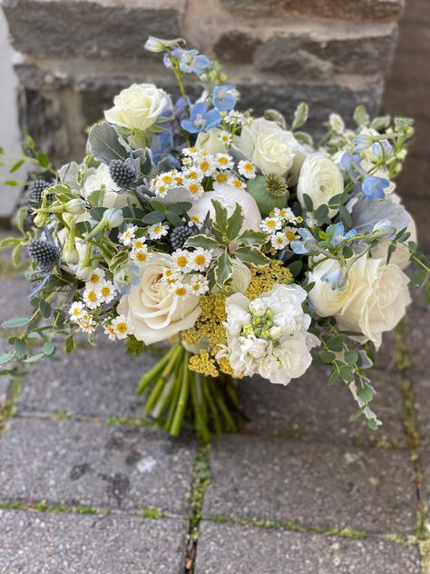 Blue and White Wedding Flowers at The Essex - Floral Artistry Blue And White Wedding Flowers, Blue Flowers Bouquet, Blue And White Wedding, Bouquet Inspiration, Bridal Bouquet Flowers, Hydrangeas Wedding, Blue Wedding Flowers, Blue Bouquet, White Wedding Flowers