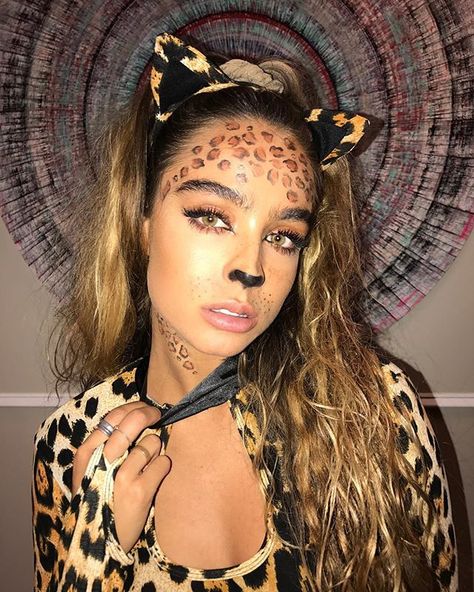 I know you guys are probably sick of halloween posts but I'm an actual cheetah ya know so Cheetah Makeup, Cheetah Costume, Tiger Halloween Costume, Leopard Halloween, Leopard Makeup, Leopard Costume, Tiger Costume, Halloween Post, Costumes For Teens