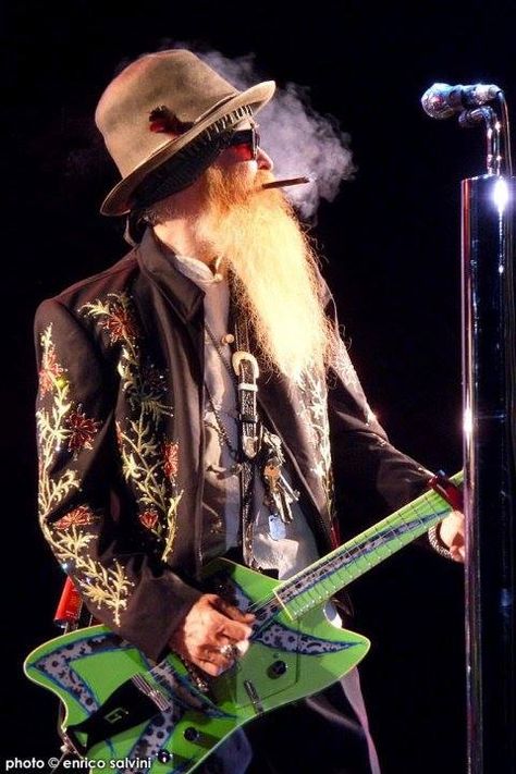 The Great Billy Gibbons Billy Gibbons, Rock & Roll, Galaxies Wallpaper, Zz Top, Musica Rock, Southern Rock, Rock N’roll, Mötley Crüe, Guitar Hero