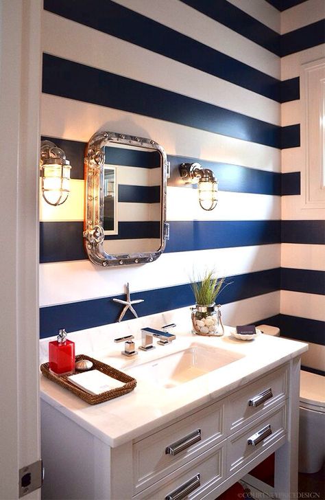 Stripe it Nautical Home Decorating, Nautical Bath, Chic Beach House, Beach House Interior Design, Striped Walls, Nautical Bathrooms, Beach House Interior, Nautical Home, Style At Home