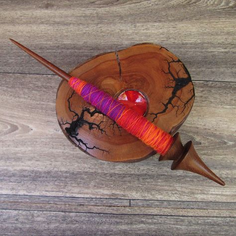 Supported Spindle, Niddy Noddy, Spindle Spinning, Textile Weaving, Support Spindle, Energy Saving Tips, Rigid Heddle Weaving, Spinning Wool, Spinning Wheels