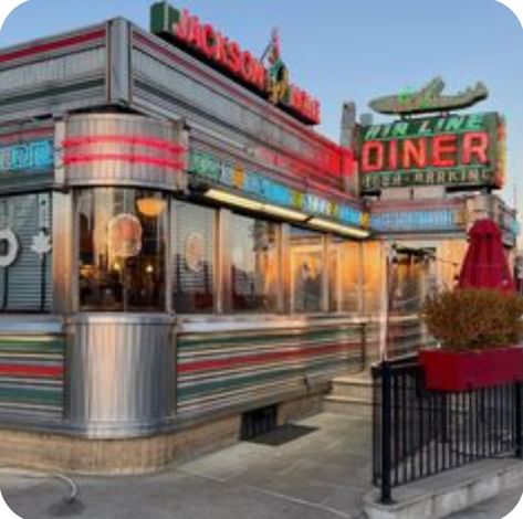 Diner Exterior, Elmhurst Queens, Modern Diner, Sailor Illustration, American Diners, Bistro Interior, Space Restaurant, Vintage Aesthetic Retro, Art Deco Homes