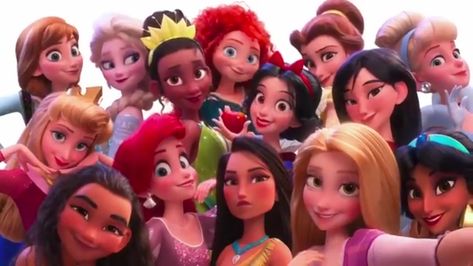 Disney Princess Zodiac, Original Disney Princesses, Princes Disney, Official Disney Princesses, Animation Disney, Princess Movies, All Disney Princesses, Karakter Disney, Princess Wallpaper