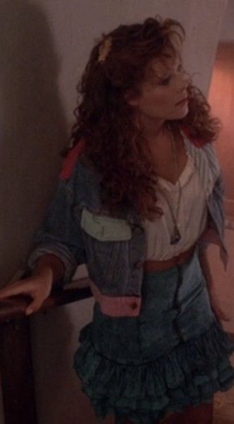 Robin Lively, 80’s Aesthetic, 80s Inspired Outfits, Teen Witch, Life Moves Pretty Fast, 80s Look, 80’s Fashion, 80s Hair, 80s And 90s Fashion