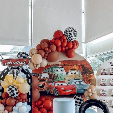 DECOR X BALLOONS by Samantha 🫧 on Instagram: "Our super popular CARS design with a little upgrade 🚦 ——————————————————— 🎈For bookings or inquiries please go to : 💻 www.orantesdesigns.com 📱 778.833.0193 📧 contact@orantesdesigns.com——————————————————— #firstbirthday #partydecorations #balloongarland #partydecor #babyshowerideas #bridalshowerdecor #decor #ballooninstallation #balloonideas #sweetcart #partyideas #birthdayideas #kidsparties #babyinspo #candycart #partyrentals #partyplanning #ba Cars Movie Balloon Garland, Cars Balloons Decoration, Pixar Cars Balloon Garland, Disney Cars Balloon Arch, Cars Balloon Arch, Cars Party Backdrop, Disney Cars Balloon Garland, Lightning Mcqueen Decorations, Pixar Cars Birthday Party Decorations