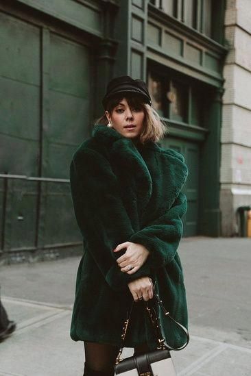 fall outfits sneakers #FallFashionTipsandGuide Womens Fall Coats, Jenny Cipoletti, Fur Coat Outfit, Emerald Forest, Witch Coven, Fall Fashion Coats, Minimalist Capsule Wardrobe, Rocker Chic, Emerald City