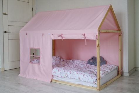 Pink girl room decor