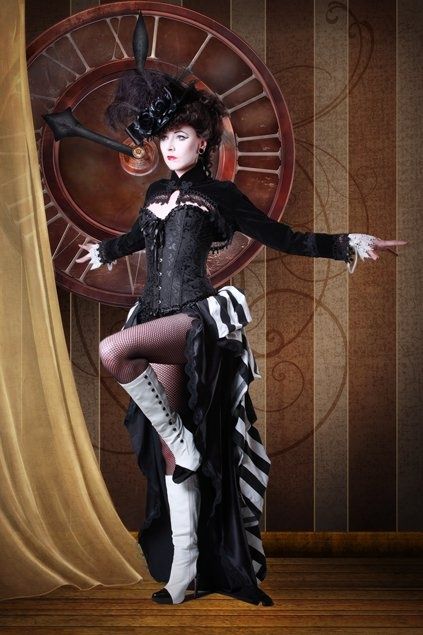 ✜O•O✜ Steampunk Circus Costume, Circus Goth, Gothic Circus, Gothic Circus Costume, Steampunk Circus, Halloween Parejas, Dark Circus, Steampunk Couture, Mode Steampunk