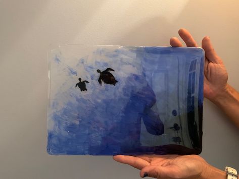 painted turtles in ocean on laptop case Painting On Laptop Cover, Painted Laptop Case, Laptop Painting Ideas, Painted Laptop, Laptop Painting, Painted Turtles, Case Painting, Laptop Cover, Turtle Painting