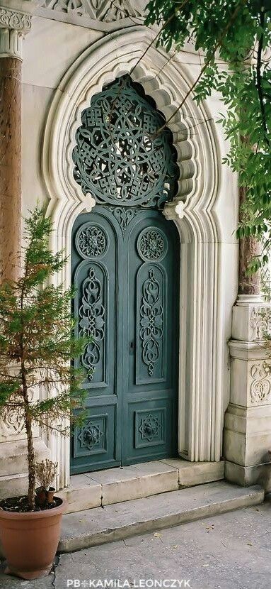 door in Istanbul, Turkey by Semih Emiroğlu on 500px Old Doors, Doors Aesthetic, Arsitektur Masjid, When One Door Closes, Gorgeous Doors, التصميم الخارجي للمنزل, Cool Doors, Green Door, Door Gate