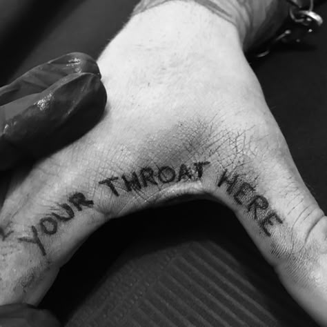 Unique Hand Tattoos, Gotik Tattoo, Throat Tattoo, Scary Tattoos, Neck Tattoo For Guys, Badass Tattoos, Hand Tattoos For Guys, Funny Tattoos