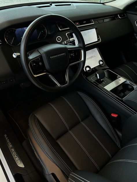 #rangerover #evamats Range Rover Inside, Range Rover Sv, Car Interiors, Cars Luxury, Sports Cars Luxury, Fake Story, Range Rover, Honda Civic, Car Interior