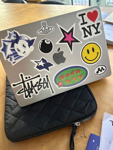 Computer Ideas Decor, Macbook Case Aesthetic Stickers, Mac With Stickers, Stickers On Computer, Aesthetic Water Bottle Stickers, Computer Case Aesthetic, Computer With Stickers, Stickers On Laptop Aesthetic, Stickered Laptop