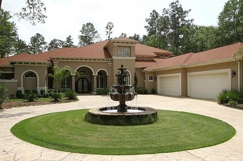 Front Garden With Driveway Design | Your Visiting Card: Front ... Circle Driveway Landscaping, Front Garden Entrance, Simple Landscape Design, Circle Driveway, Modern Mansions, Front Yards Curb Appeal, Landscaping Trees, Driveway Design, Front Garden Design