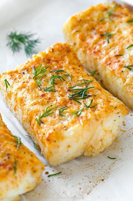 Halibut Baked, Halibut Recipes Baked, Baked Halibut, Tilapia Fish Recipes, Halibut Recipes, Fish Recipes Baked, Fish Dinner Recipes, Fish Recipes Healthy, Food Fish