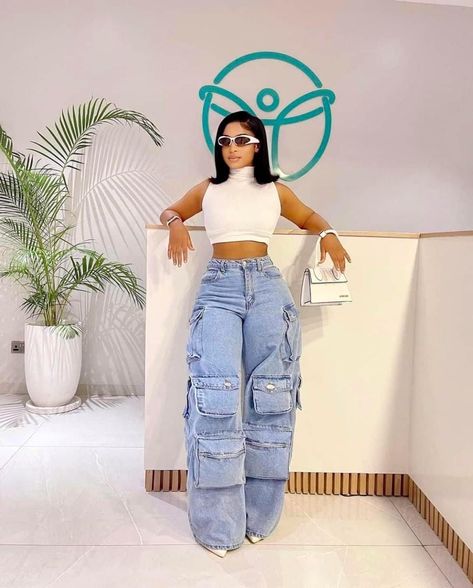 Denim Jeans Outfit Black Women, Low Key Outfits, Summer Outfit Inspo Baddie, Baddie Club Fits, Club Outfits For Women Night Classy, Simple Club Outfits, Club Outfits For Women Summer, Two Fast Two Furious, Baddie Summer Outfits