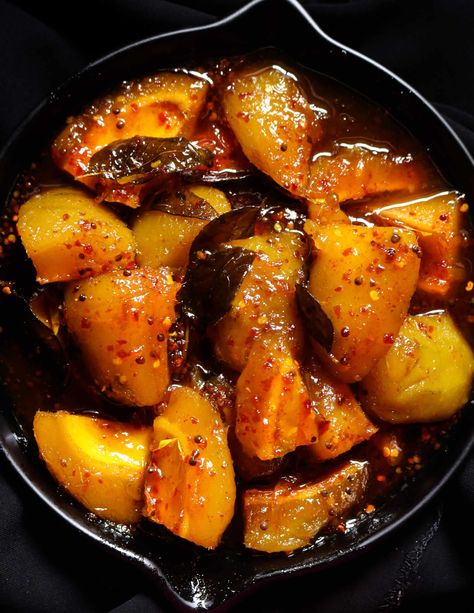 Mango Recipes Indian, South Indian Vegetarian Recipes, Magical Food, Rice Curry, Mango Curry, Veg Dishes, Vegan Curry, Mango Recipes, Curry Dishes