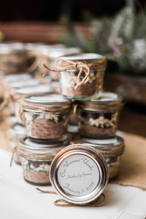 "Our Warmest Thanks" Wedding favors Hot Chocolate in mason jar Hot Chocolate Wedding Favors, Wedding Favors Diy, Classy Wedding Favors, Winter Hot Chocolate, Mason Jar Wedding Favors, Coffee Wedding Favors, Food Wedding Favors, Succulent Wedding Favors, Creative Wedding Favors