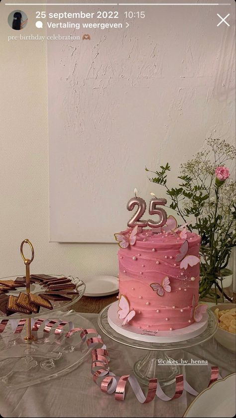 Aesthetic 25th Birthday Cake, Birthday Cake Aesthetic Butterfly, Birthday 25 Cake, Cake Designs Birthday Pink, 25 Th Birthday Cake, 23rd Birthday Cake Ideas, Happy 25th Birthday Cake, Simple Pink Birthday Cake, Pink Birthday Cake Aesthetic