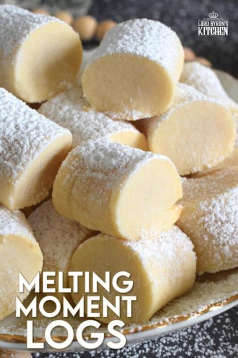 Melting Moments, Christmas Cooking, Vanilla Sugar, Cookies Recipes Christmas, Easy Cookies, Yummy Cookies, Holiday Baking, Candy Recipes, Christmas Baking