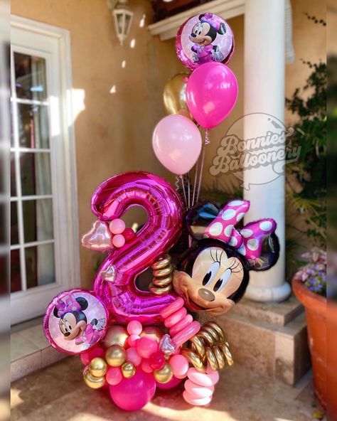 Pretty Shades Of Pink, Minnie Mouse Birthday Theme, Minnie Mouse Theme Party, Minnie Mouse Balloons, Mickey Mouse Birthday Cake, Minnie Mouse Birthday Party Decorations, Minnie Mouse Birthday Decorations, Minnie Mouse Birthday Cakes, Minnie Mouse 1st Birthday