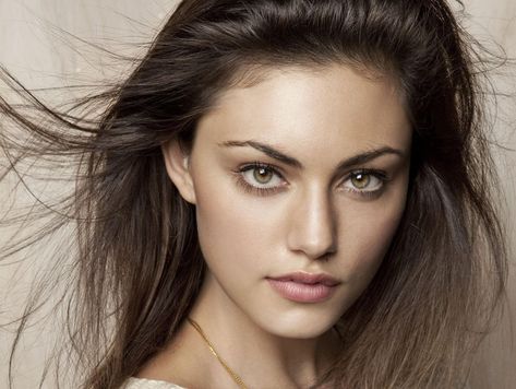 #Actresses Phoebe Tonkin #Actress #Australian #Brunette #Face #1080P #wallpaper #hdwallpaper #desktop Phoebe Tonkin Eyes, Phoebe Tonkin Face, Phone Tonkin, H2o Mermaids, Phoebe Tonkin, La Face, Portrait Photo, Beautiful Eyes, Pretty Face