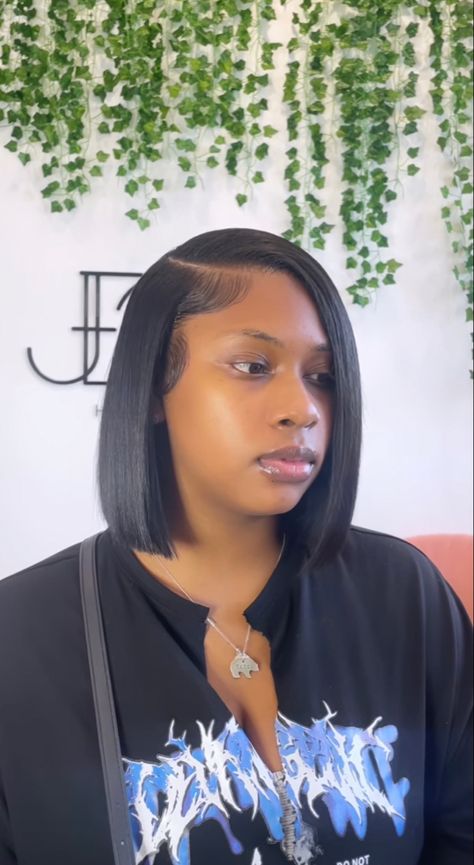 Bob With Weave Side Part, Straight Bob Quick Weave, Bluntcut Bob Quickweave, Bob Weaves For Black Women, Bob Sew In Weave Side Part Short, Bobs With Side Part, Frontal Sew In Bob, Quickweave Hairstyles With Leave Out Bob, Side Part Bob Weave Closure