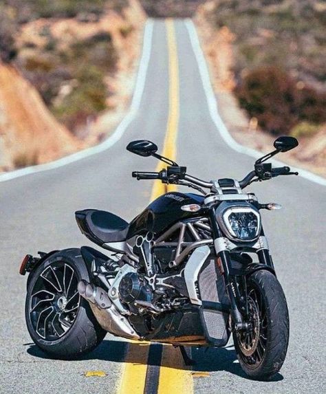 #bike #bikelife #mtb #motorcycle #bikeporn Ducati Xdiavel, Xe Ducati, Moto Ducati, Image Moto, Мотоциклы Cafe Racers, Custom Street Bikes, Ducati Motorcycles, Moto Bike, Sports Bikes Motorcycles