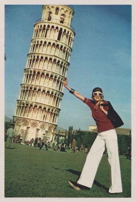 Pisa Outfits, Pisa Photos, Steve Hiett, Pisa Tower, Vintage Fashion Magazine, Italy Vibes, Semester Abroad, Italian Travel, Pisa Italy