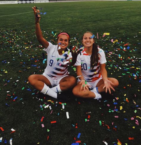 Cute Soccer Pictures, Ashley Sanchez, Uswnt Soccer, Sophia Smith, Soccer Photography, Soccer Season, Women's Soccer Team, Team Goals, Soccer Life