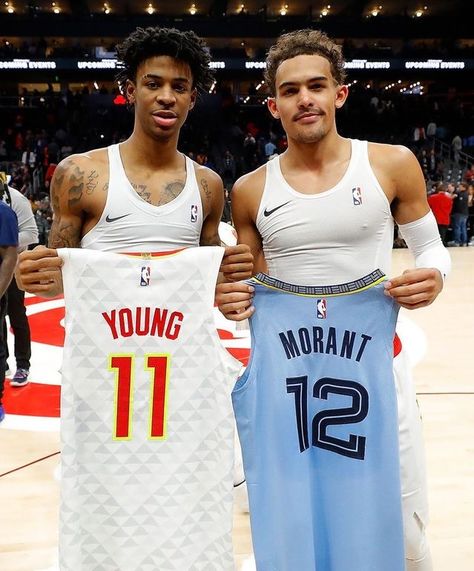 Cool Basketball Pictures, Funny Basketball Pictures, Ja Morant Style, Best Nba Players, Basketball Moves, Trae Young, Basketball Videos, Basketball Workouts, Basketball Is Life