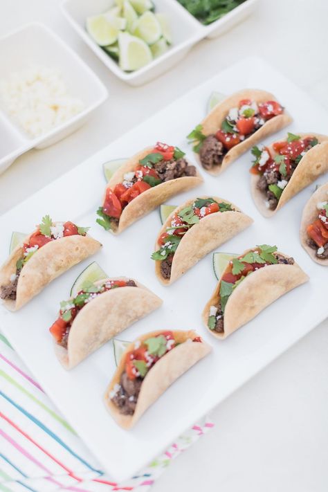 If you're looking for easy appetizers for a party, these mini beef tacos appetizers are perfect-- and they're kid-friendly, too! Serve them as Cinco de Mayo appetizers, Dia de Los Muertos appetizers, or as general summer appetizers-- they're guaranteed to be a big hit. Blogger Stephanie Ziajka shares her simple mini taco bites recipe in today's recipe post on Diary of a Debutante! Click through to read and to check out dozens more easy beef appetizers! #sponsored #beef #appetizers #tacos Mini Beef Tacos, Tacos Appetizers, Mini Taco Bites, Taco Appetizers, Fruit Salsa Recipe, Beef Appetizers, Mini Taco, Beef Tacos Recipes, Mini Appetizers