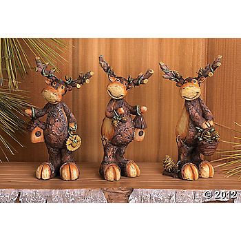 Christmas Moose Decorations, Moose Decorations, Black Bear Decor, Moose Pictures, Antler Decor, Moose Lodge, Rustic Dinnerware, Moose Decor, Moose Deer