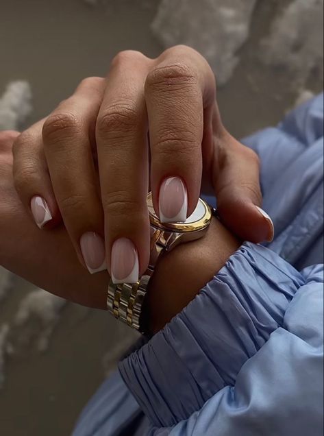 Medium Nails for 2024: Discover the Top Holiday Trends from Gel to Dip Powder New Year Look, Multicolored Nails, Glitter French Tips, Nail Quotes, Short Acrylics, Medium Nails, Wow Nails, Nail Color Trends, Nail Pictures