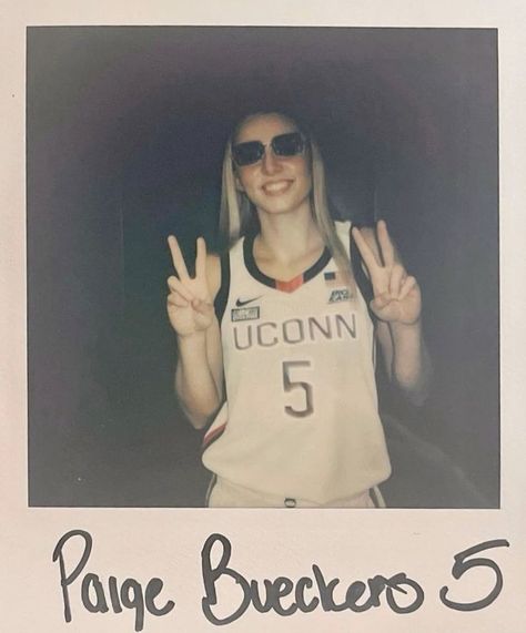 Basketball Girlfriend, Uconn Womens Basketball, Paige Bueckers, Basketball Wives, Ball Aesthetic, Future Girlfriend, Basketball Pictures, Basketball Girls, Future Wife